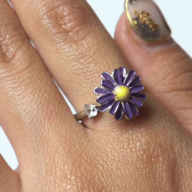Julio Nubeeia Anti-Stress Ring