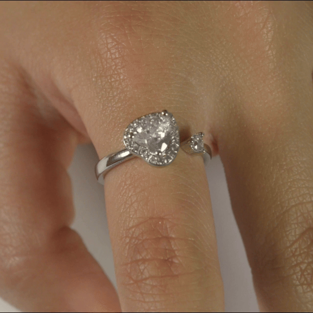 Julio Maiauna Anti-Stress Ring