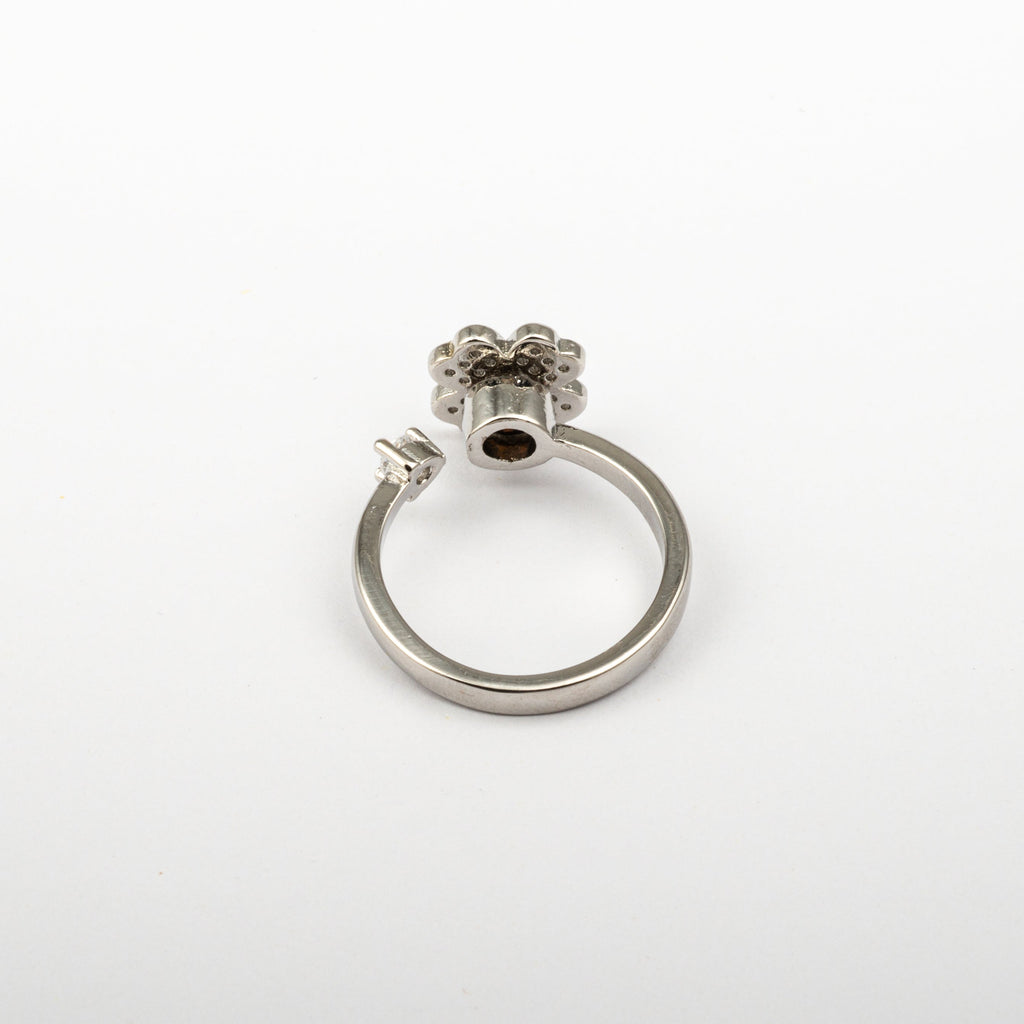 Julio Clover Anti-Stress Ring