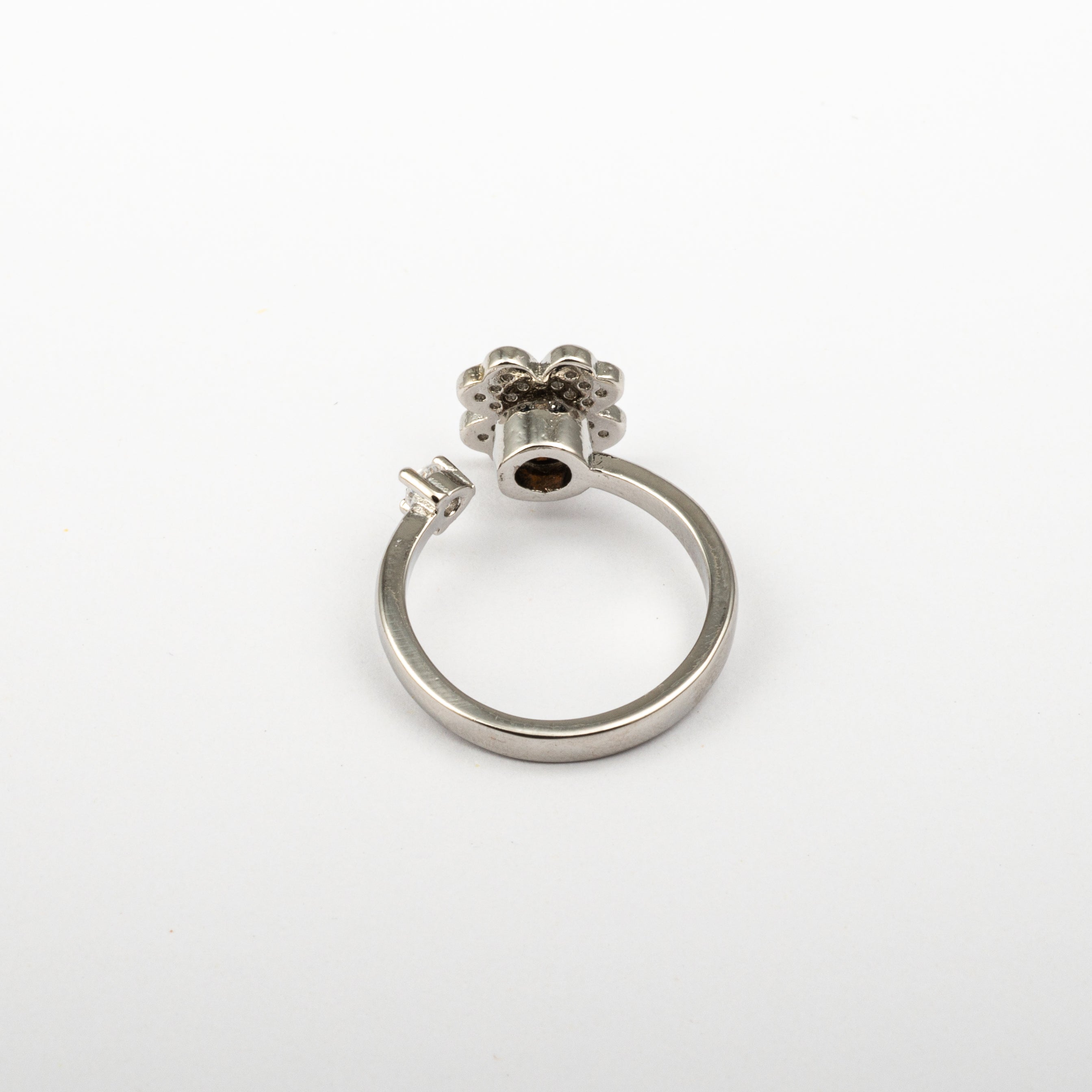 Julio Clover Anti-Stress Ring